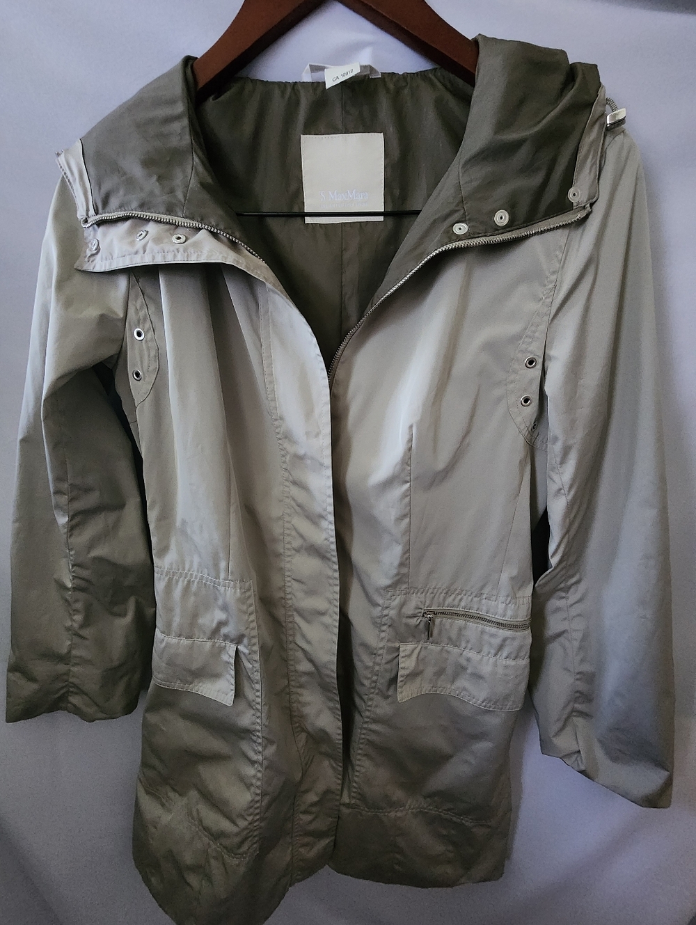 S' Max Mara Beige Jacket. Size Small